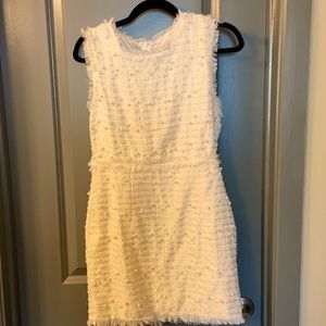 Shift dress with pearl details AND pockets!